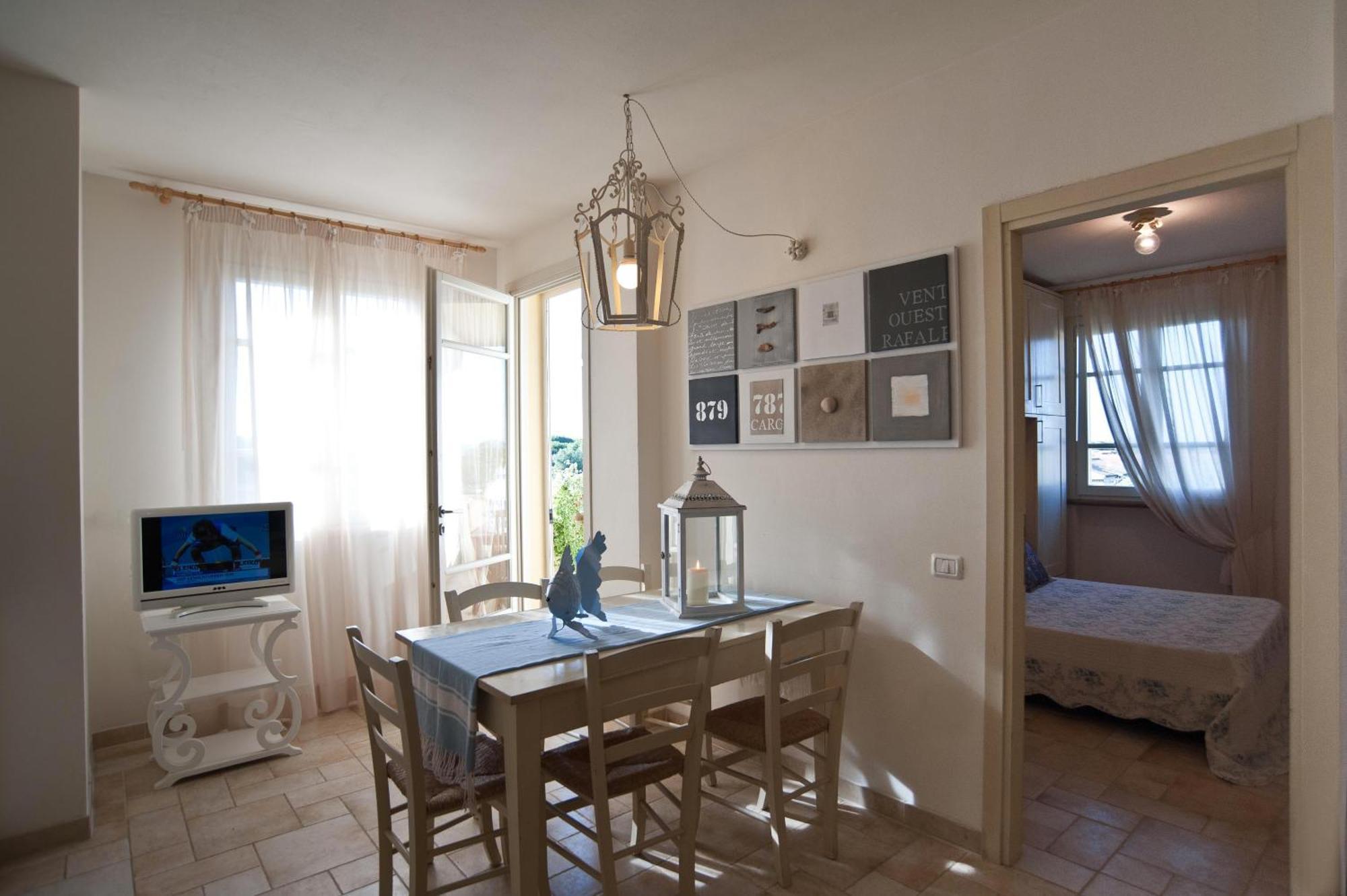 Hotel Residence Stella Del Mare Vada Bagian luar foto